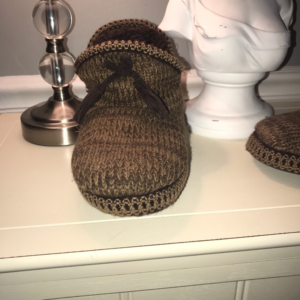 Shoe - Picture 4 of 6